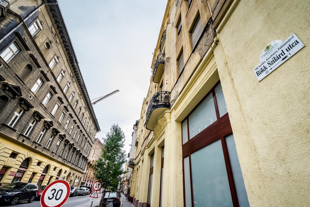 Roeck Premier Downtown Residence Budapest Bagian luar foto
