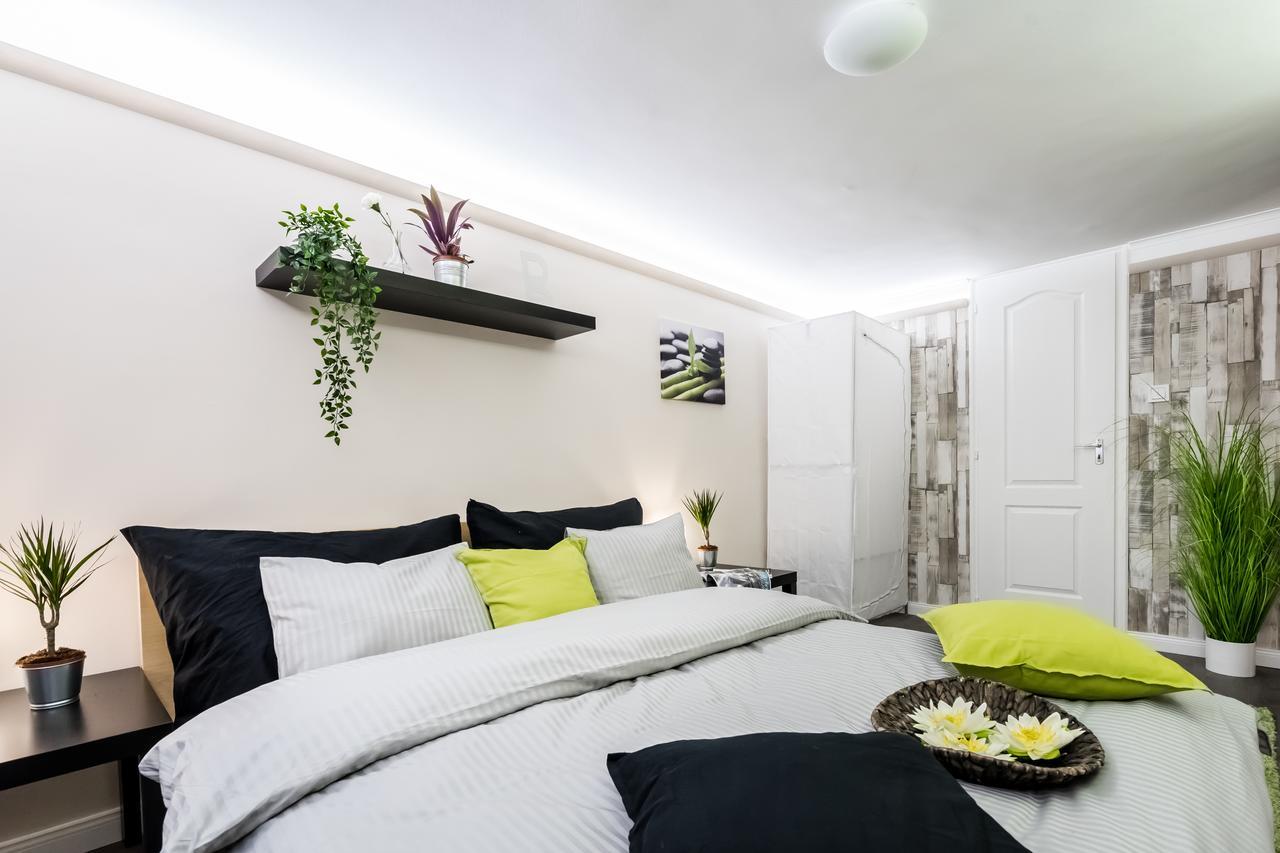 Roeck Premier Downtown Residence Budapest Bagian luar foto
