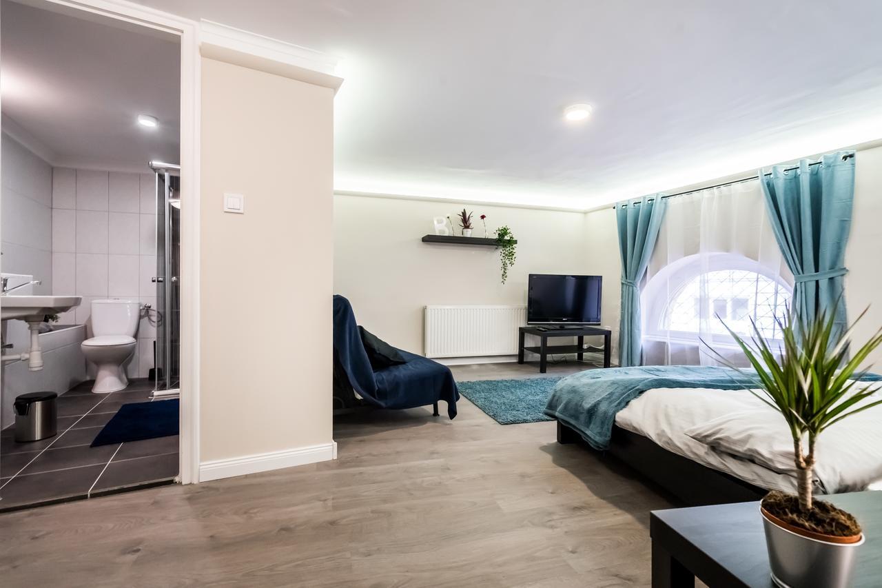 Roeck Premier Downtown Residence Budapest Bagian luar foto