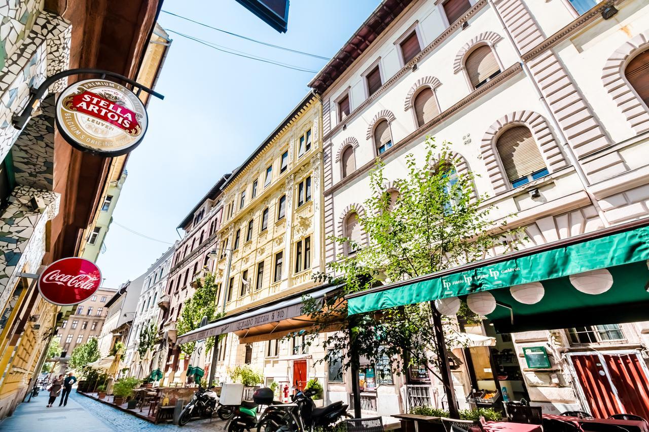 Roeck Premier Downtown Residence Budapest Bagian luar foto