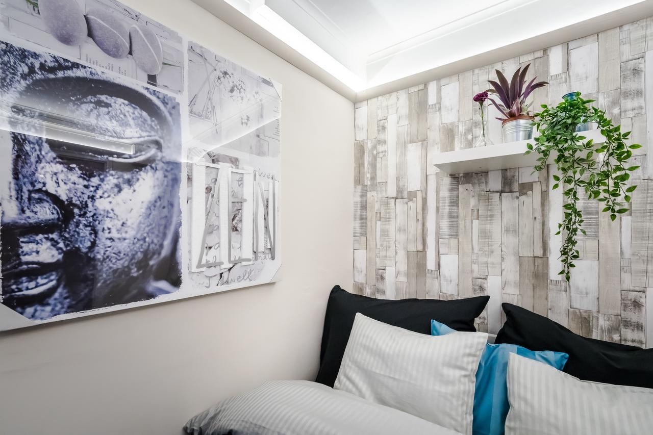 Roeck Premier Downtown Residence Budapest Bagian luar foto